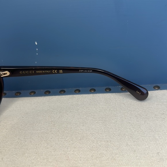 💯 - New Authentic - GUCCI Brown Gradient Oval Sunglasses GG0368S 002 55 - Picture 15 of 16